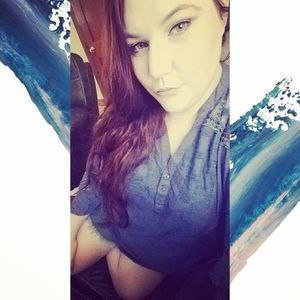 Meet your Posher, Roxanne